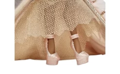 L.O.L. Surprise OMG Holiday Collector Doll NYE Que -Stijlvolle Speelgoed Winkel 01613643 009.679e1b28